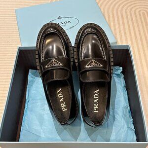 Prada Women‘s loafers